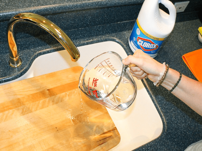 sanitizing cutting board